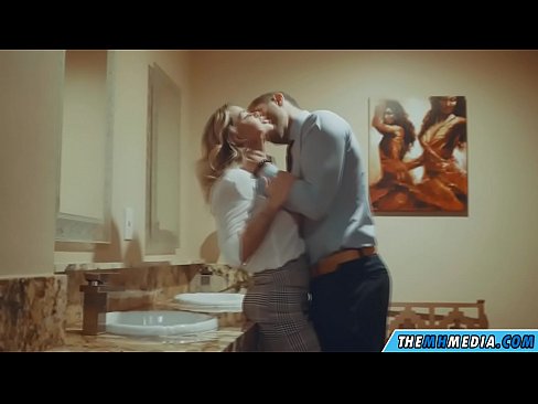 ❤️ Калі грудастая бландынка спакушае цябе ў грамадскім туалете ️ Чортнае відэа у нас be.yourxxxvideos.ru ﹏